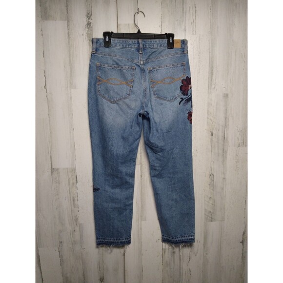 Abercrombie & Fitch Girlfriend Jeans Size 8 Embroidered Distressed - Picture 6 of 11